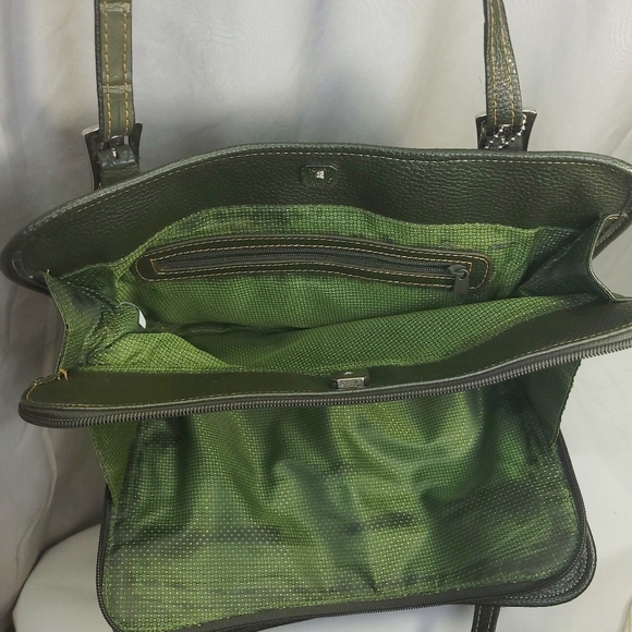 MC Marc Chantel Leather Heart Embossed Shoulder Bag - Picture 5 of 7